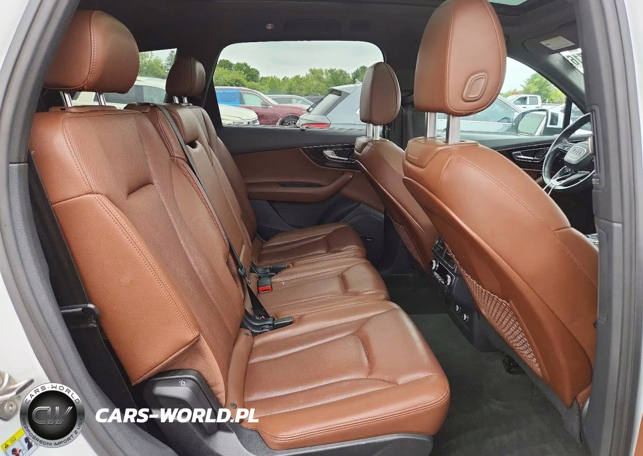2019 Audi Q7 Premium Plus VIN:WA1LAAF79KD000184 - 11