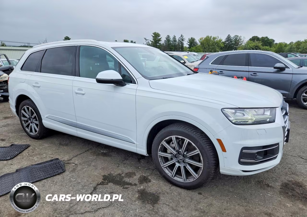 2019 Audi Q7 Premium Plus VIN:WA1LAAF79KD000184 - 4
