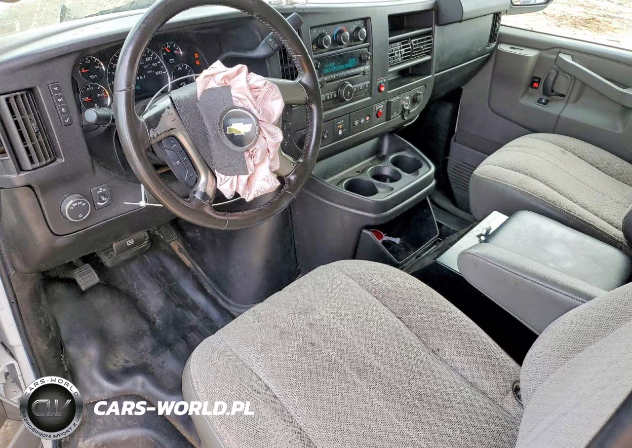 2016 Chevrolet Express G2500 VIN:1GCWGAFF9G1149163 - 8
