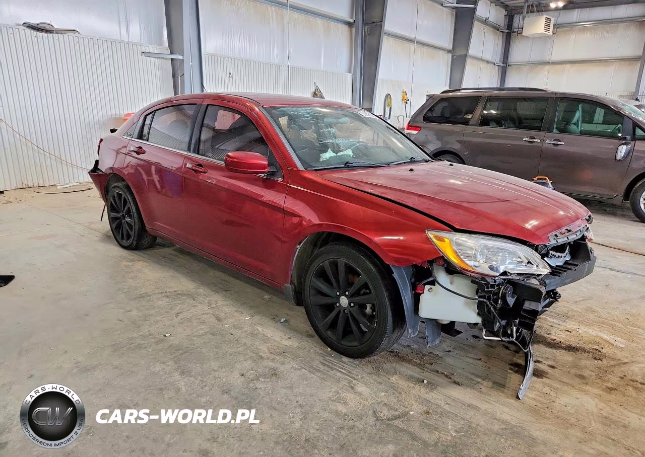 2013 Chrysler 200 Lx VIN:1C3CCBAB8DN639823 - 4