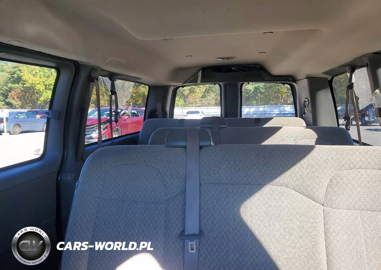 2018 Chevrolet Express G3500 Lt VIN:1GAZGMFG7J1261628 - 10