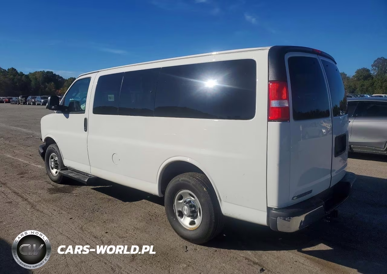 2018 Chevrolet Express G3500 Lt VIN:1GAZGMFG7J1261628 - 2