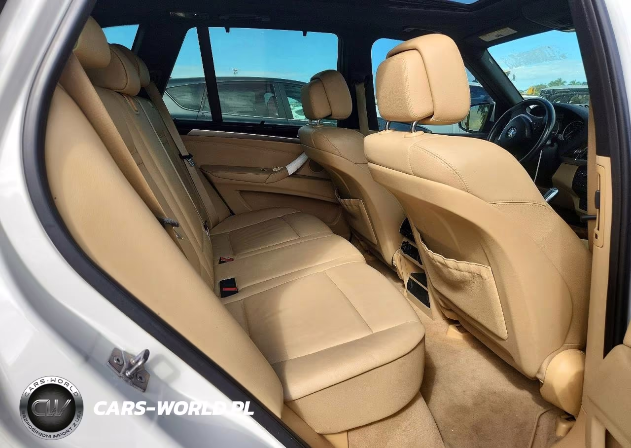 2012 BMW X5 xDrive50I VIN:5UXZV8C51CL423296 - 10