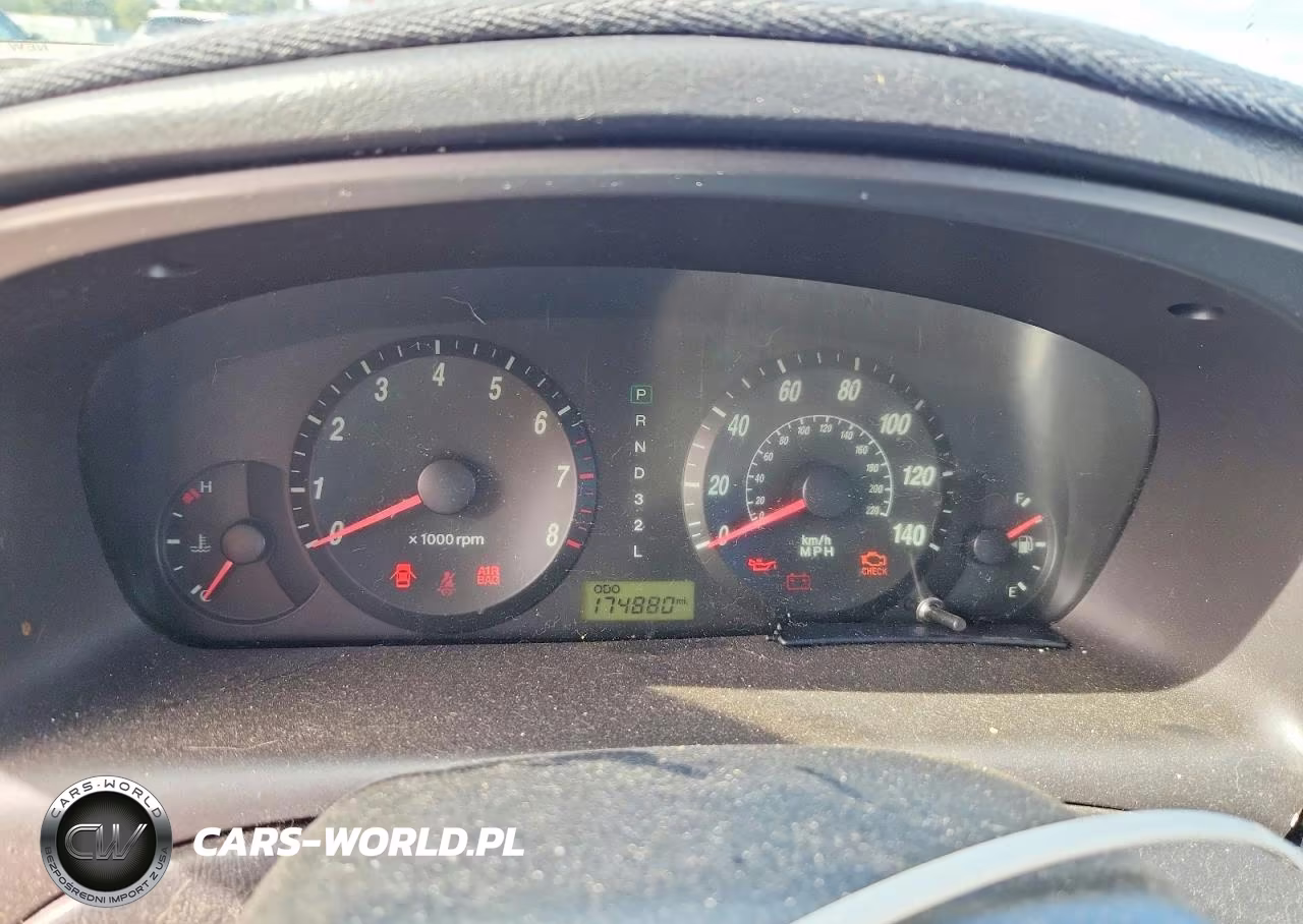 2005 Hyundai Elantra Gls VIN:KMHDN46D55U063658 - 9