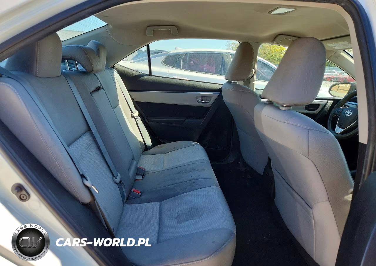 2016 Toyota Corolla Le VIN:5YFBURHE4GP529100 - 10