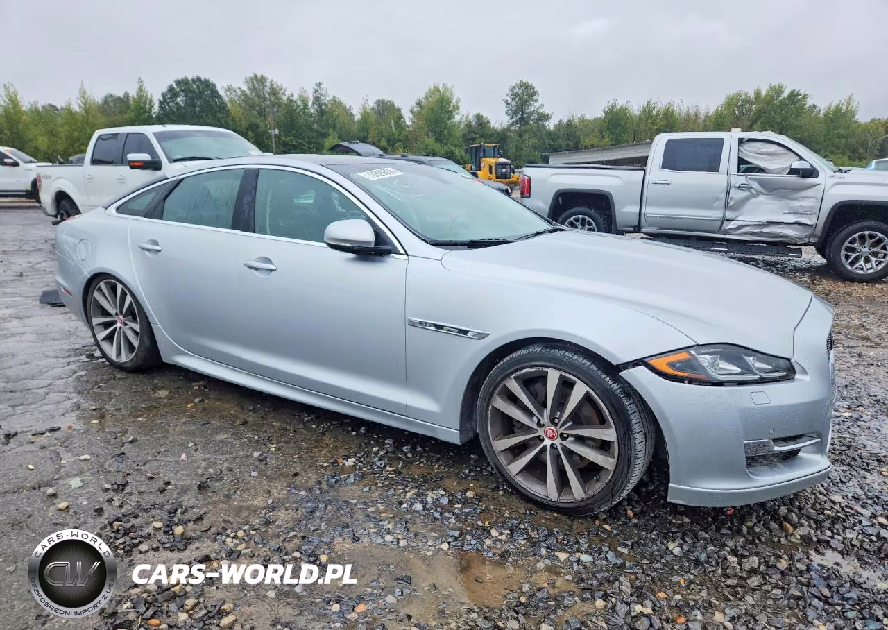 2017 Jaguar Xj VIN:SAJWA1C71H8W11014 - 4