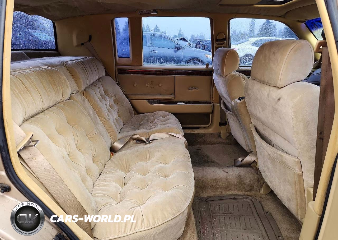 1991 Chrysler New Yorker Fifth Avenue VIN:1C3XY66R6MD258154 - 10