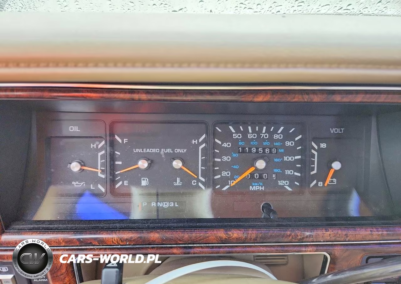 1991 Chrysler New Yorker Fifth Avenue VIN:1C3XY66R6MD258154 - 9
