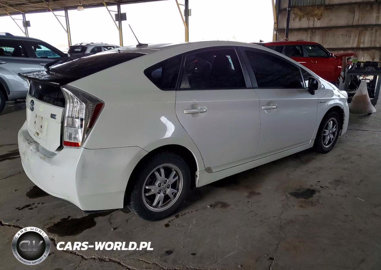 2010 Toyota Prius V VIN:JTDKN3DU6A5047210 - 3