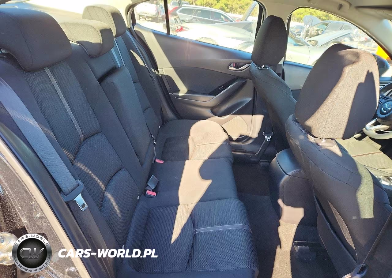 2018 Mazda 3 Sport VIN:3MZBN1U70JM186271 - 10