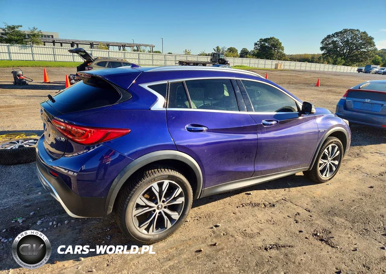 2017 Infiniti Qx30 Premium VIN:SJKCH5CR7HA027860 - 3