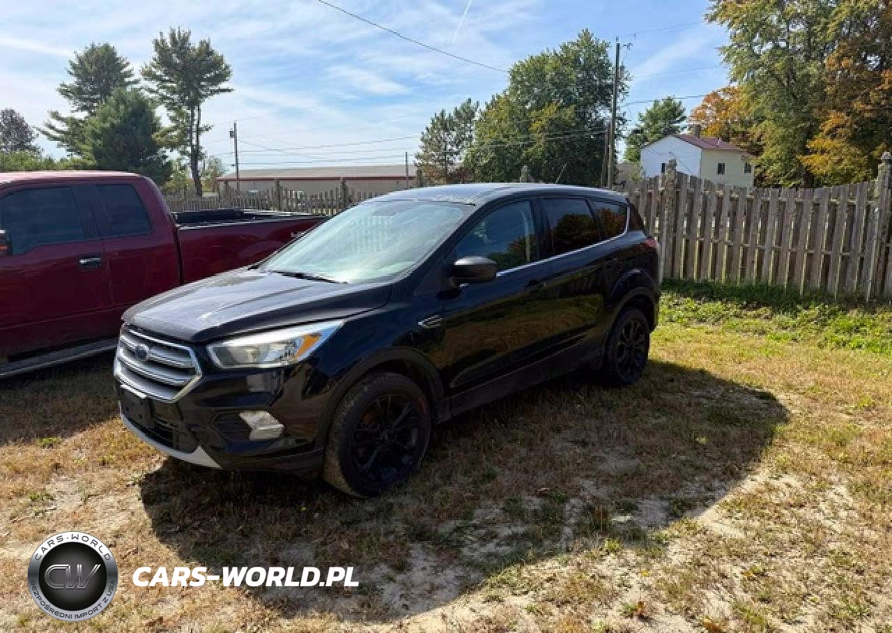 2017 Ford Escape Se VIN:1FMCU9GD2HUA33113 - 3