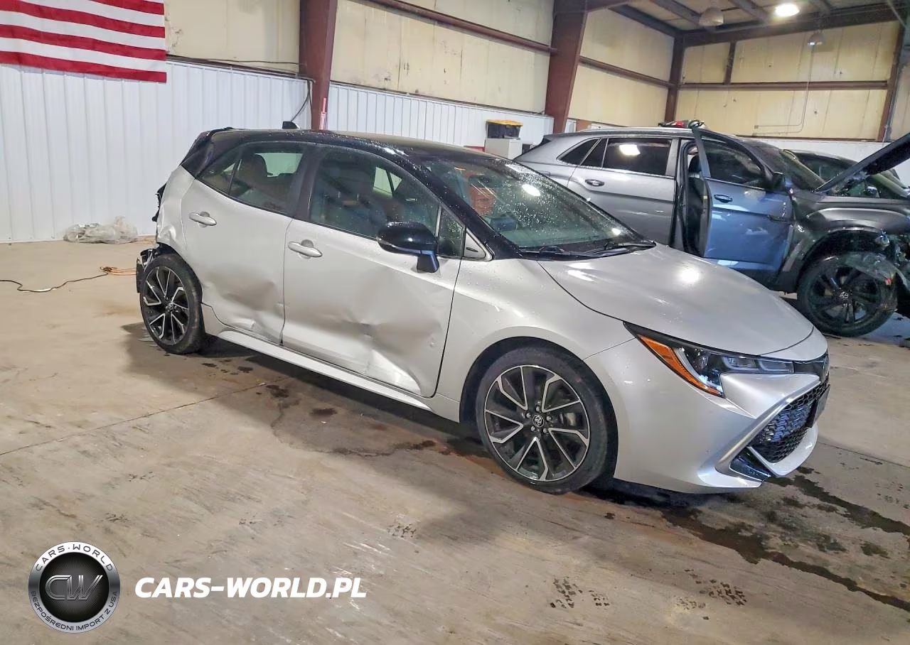 2021 Toyota Corolla Xse VIN:JTNC4MBE7M3131900 - 4
