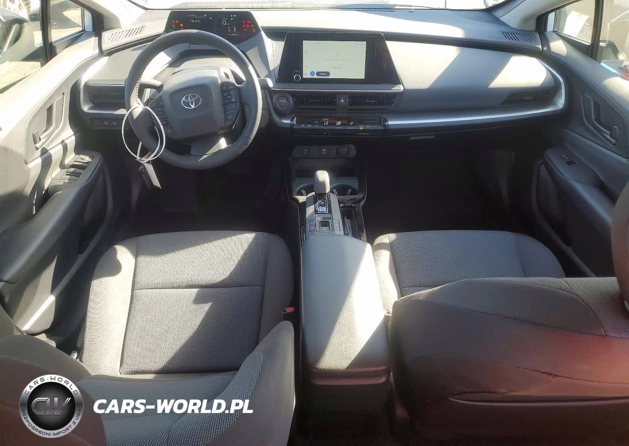 2026 Toyota Prius Le VIN:JTDACAAU1T3083217 - 8