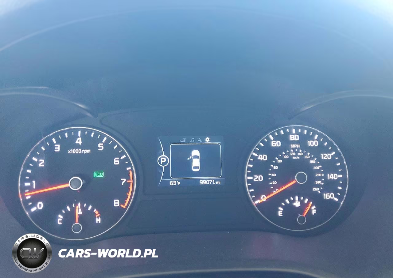 2018 Kia Optima S VIN:5XXGT4L33JG179329 - 9