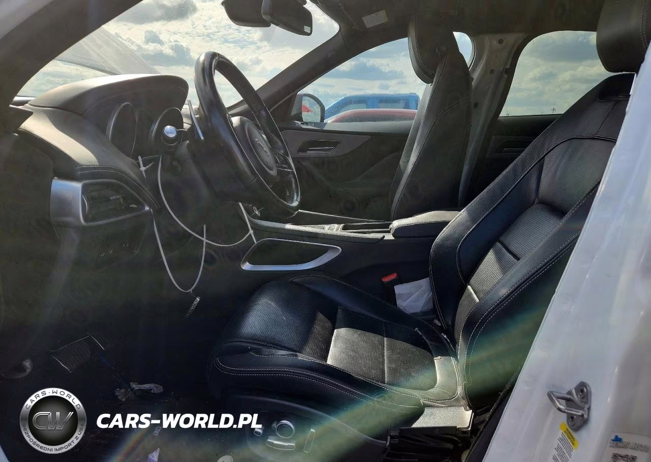 2018 Jaguar F-Pace S VIN:SADCM2FVXJA324234 - 7