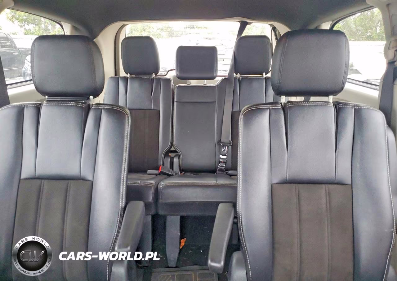 2019 Dodge Grand Caravan Sxt VIN:2C4RDGCG5KR545990 - 10