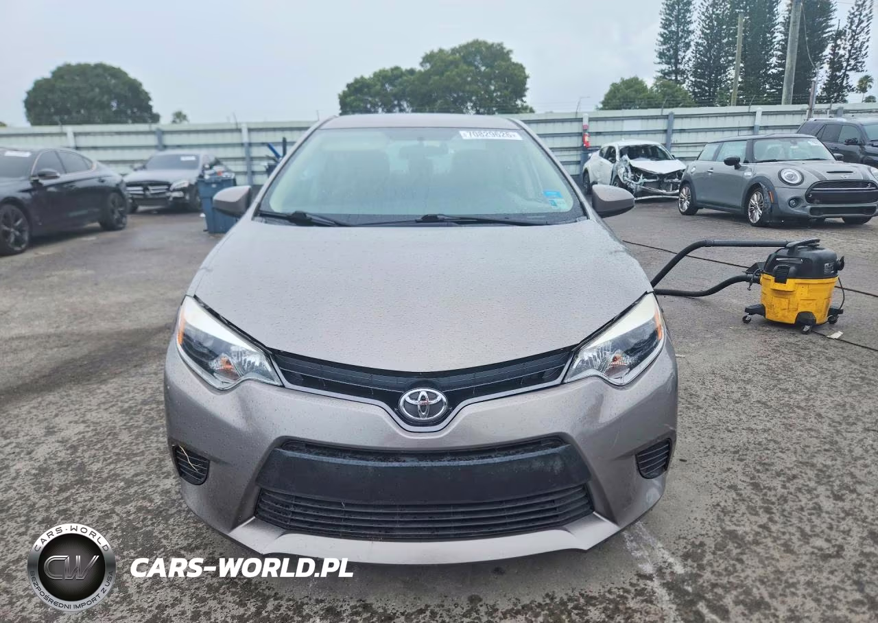 2016 Toyota Corolla Le VIN:2T1BURHE2GC512375 - 5