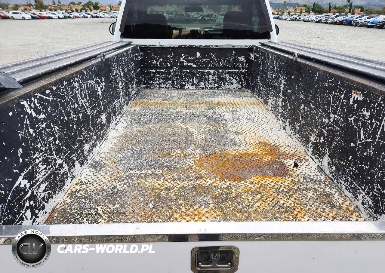 2008 Chevrolet Silverado C2500 Heavy Duty VIN:1GBHC24K08E214166 - 10