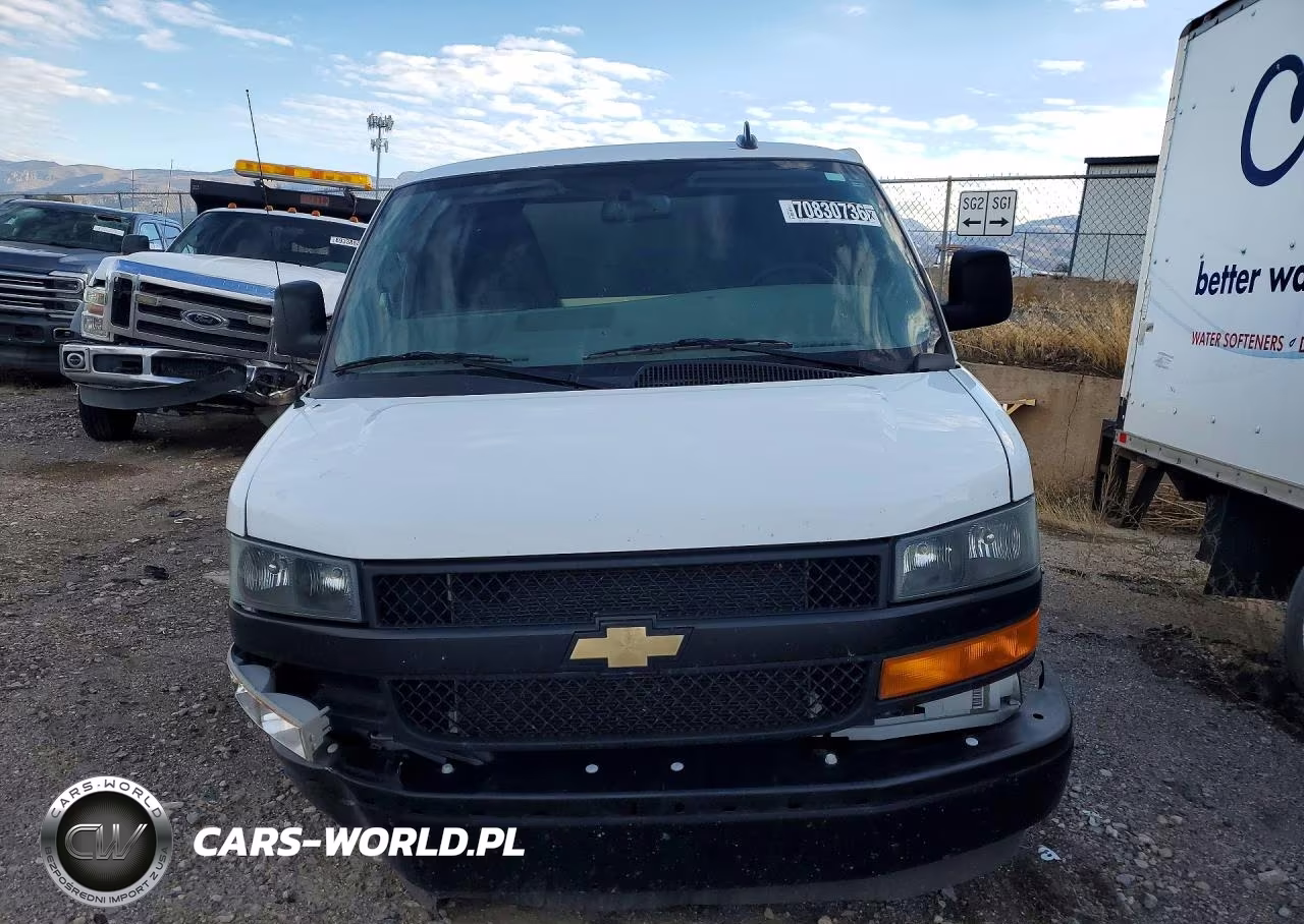2024 Chevrolet Express G2500 VIN:1GCWGAFP6R1106251 - 5