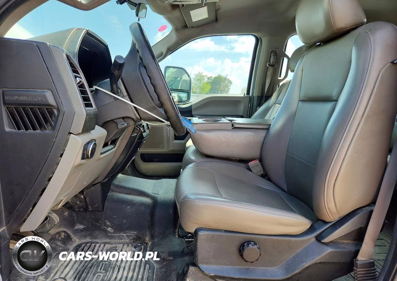 2018 Ford F450 Super Duty VIN:1FD0W4HT8JEB43024 - 7