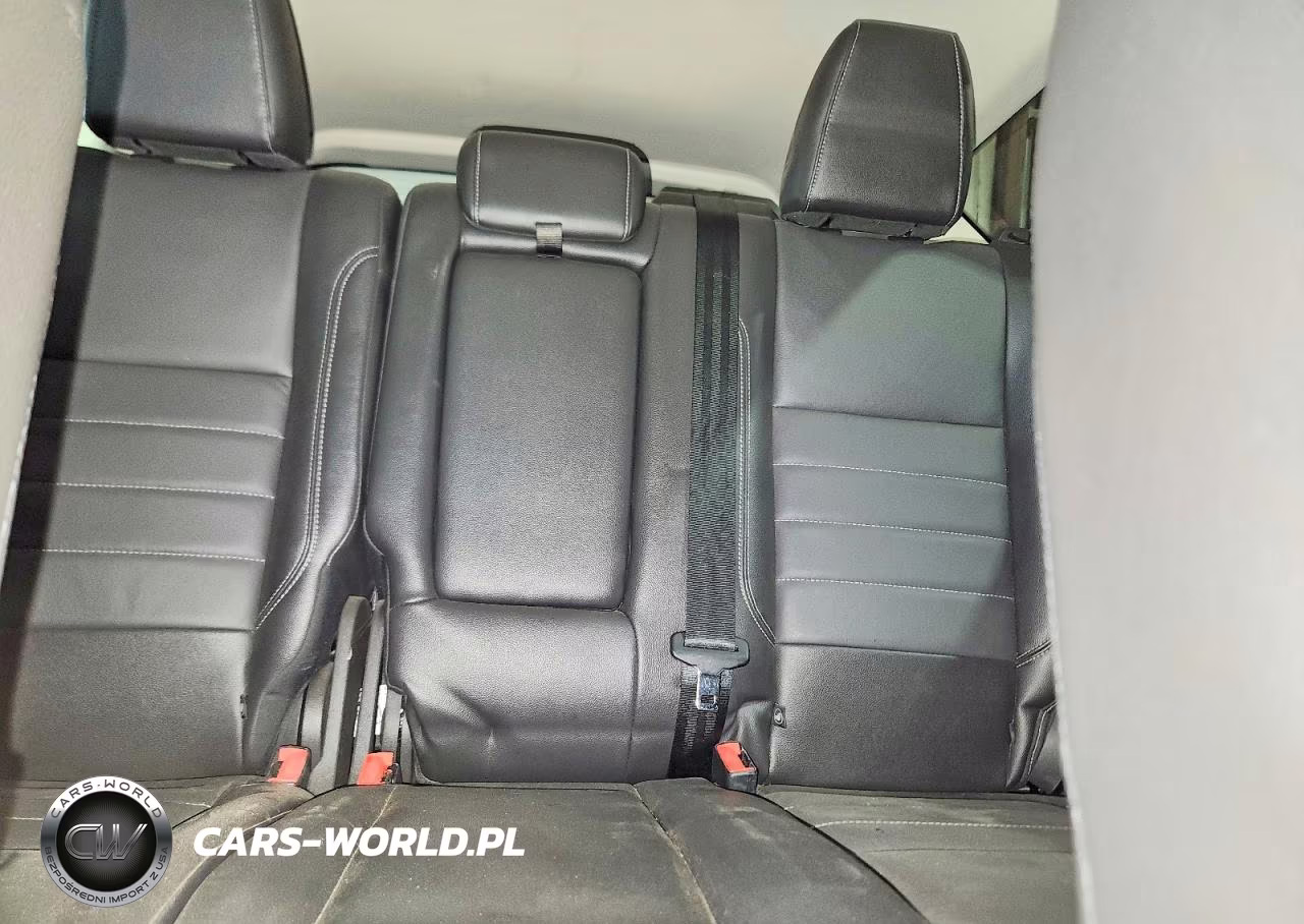 2015 Ford Escape Titanium VIN:1FMCU9J96FUB12043 - 10