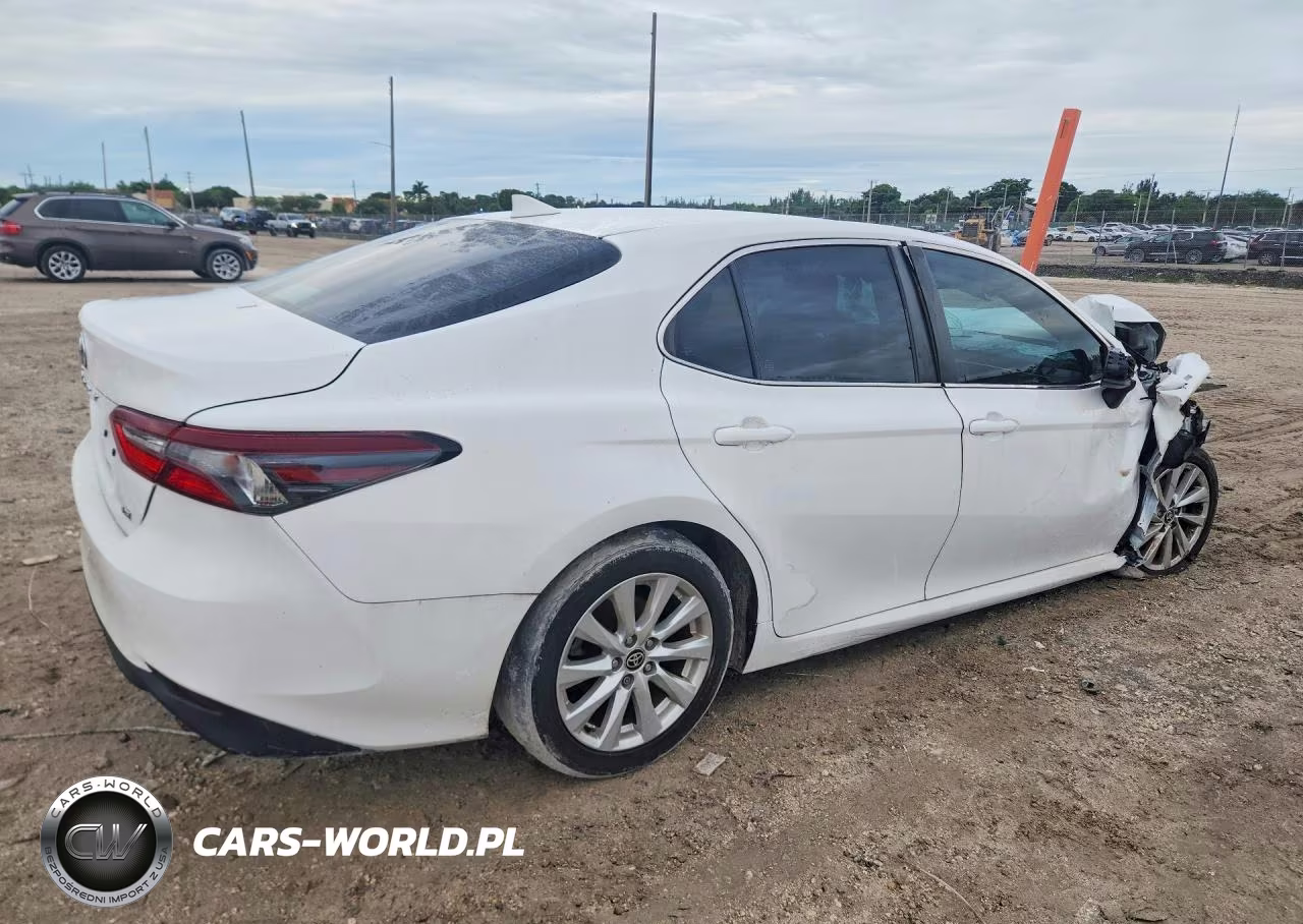 2023 Toyota Camry Le VIN:4T1C11AK1PU163819 - 3