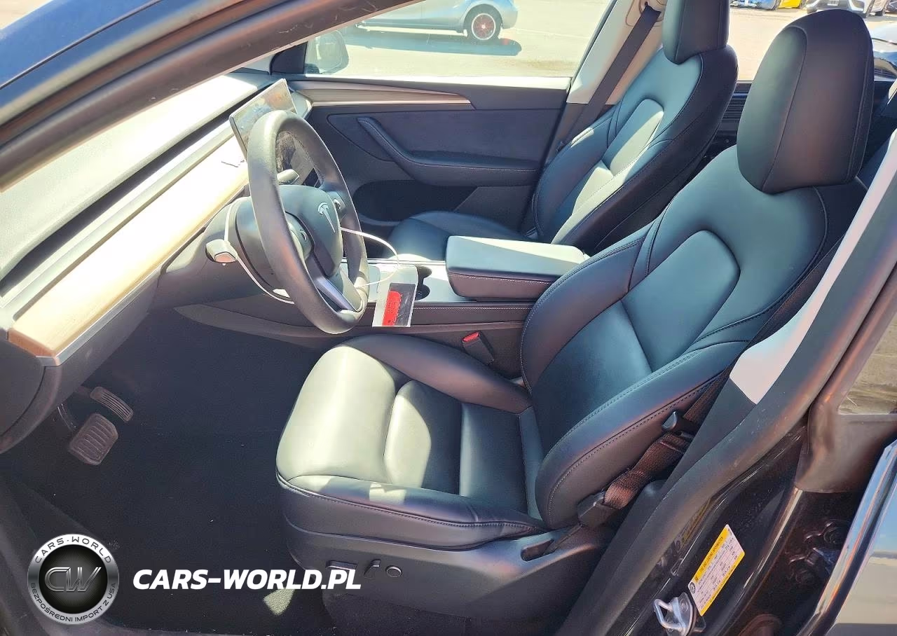 2024 Tesla Model Y VIN:7SAYGDEDXRF001935 - 7