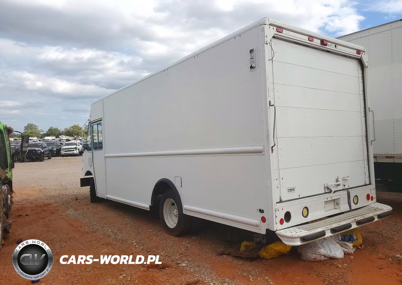 2011 Freightliner Mt45G Chassis Delivery Truck VIN:4UZAAPDU8BCBC6464 - 2