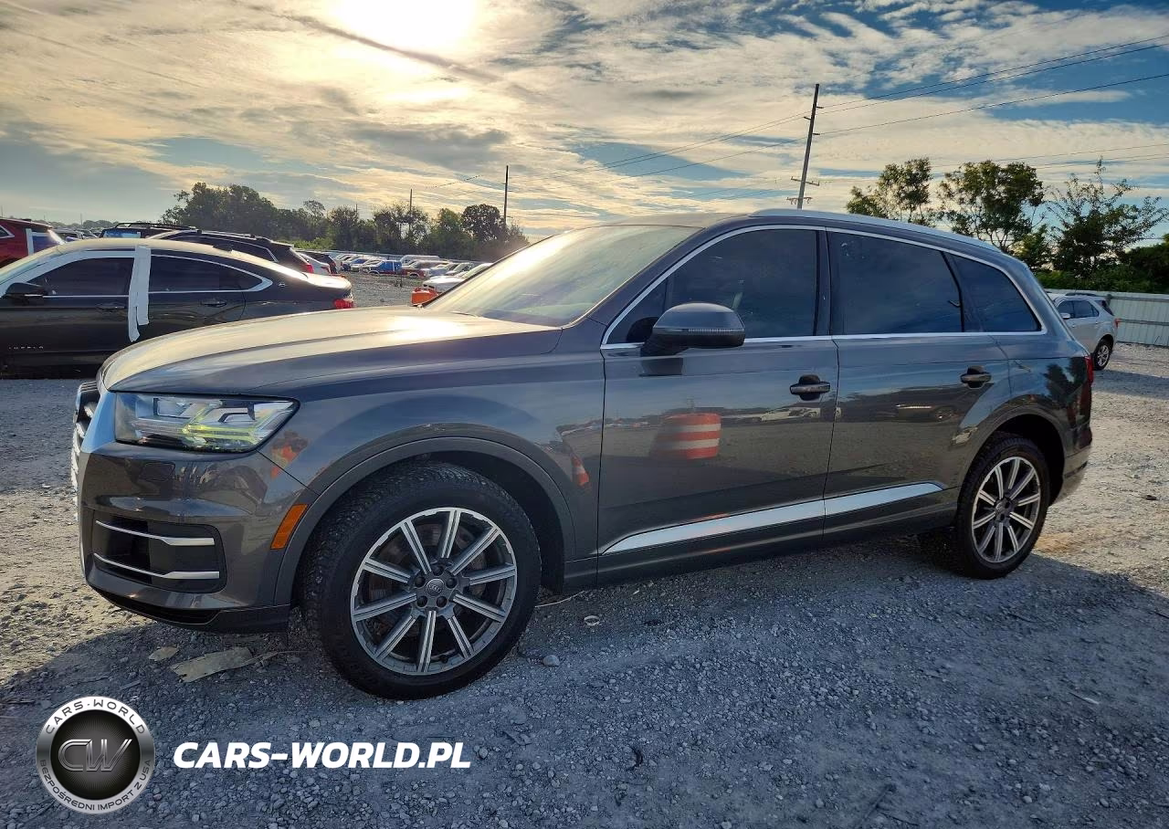 2018 Audi Q7 Premium Plus VIN:WA1LAAF77JD033540 - 1