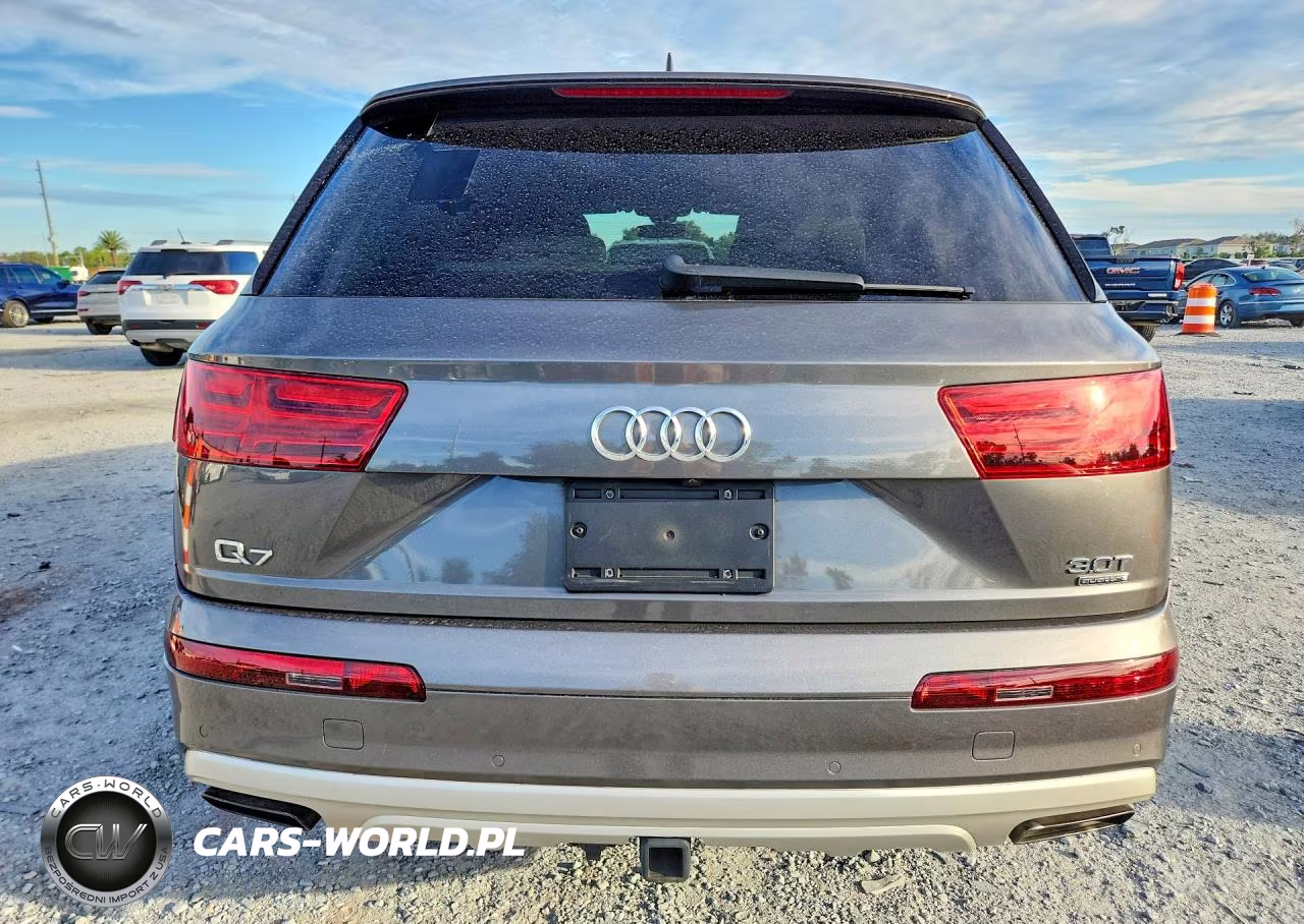 2018 Audi Q7 Premium Plus VIN:WA1LAAF77JD033540 - 6