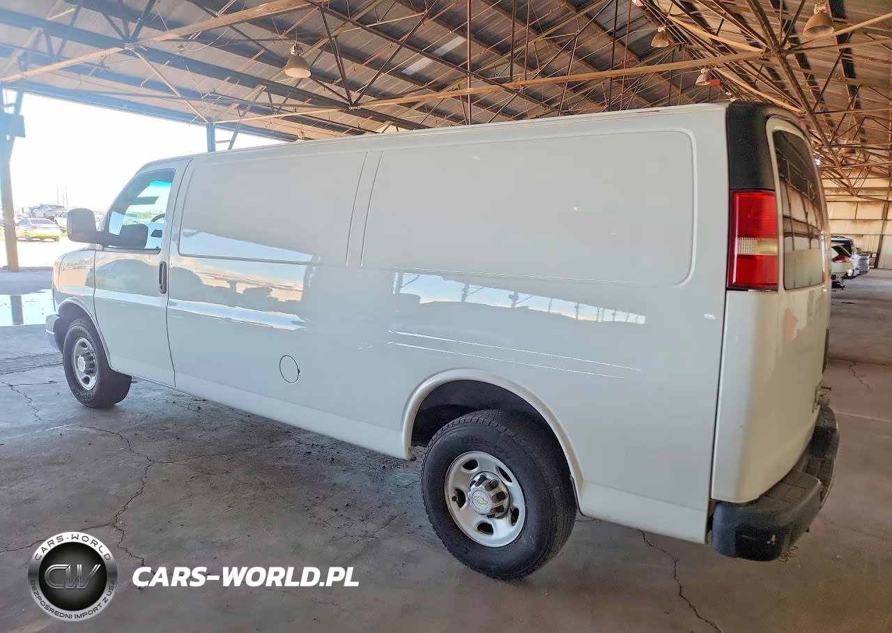 2014 Chevrolet Express G2500 VIN:1GCWGGBAXE1105926 - 2