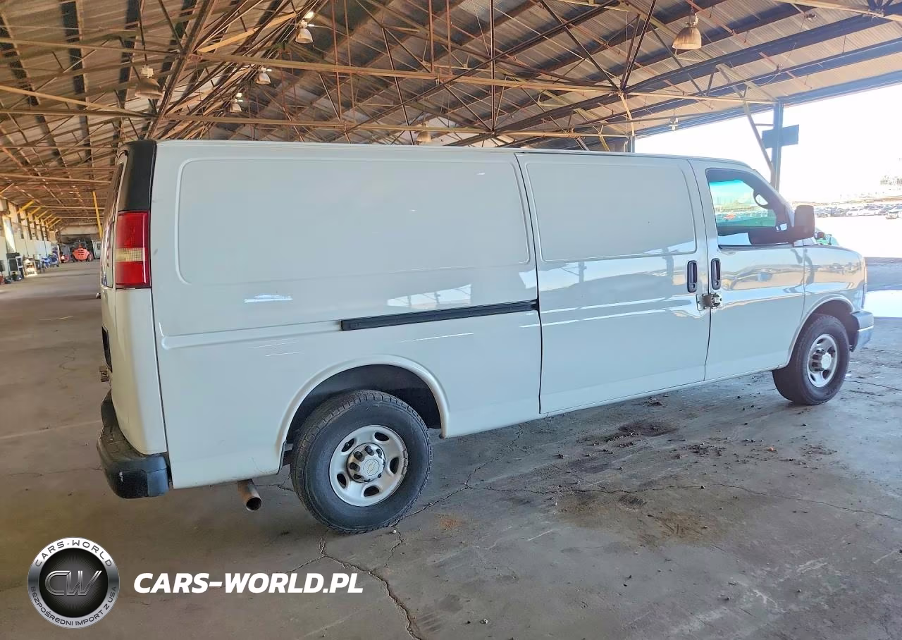 2014 Chevrolet Express G2500 VIN:1GCWGGBAXE1105926 - 3