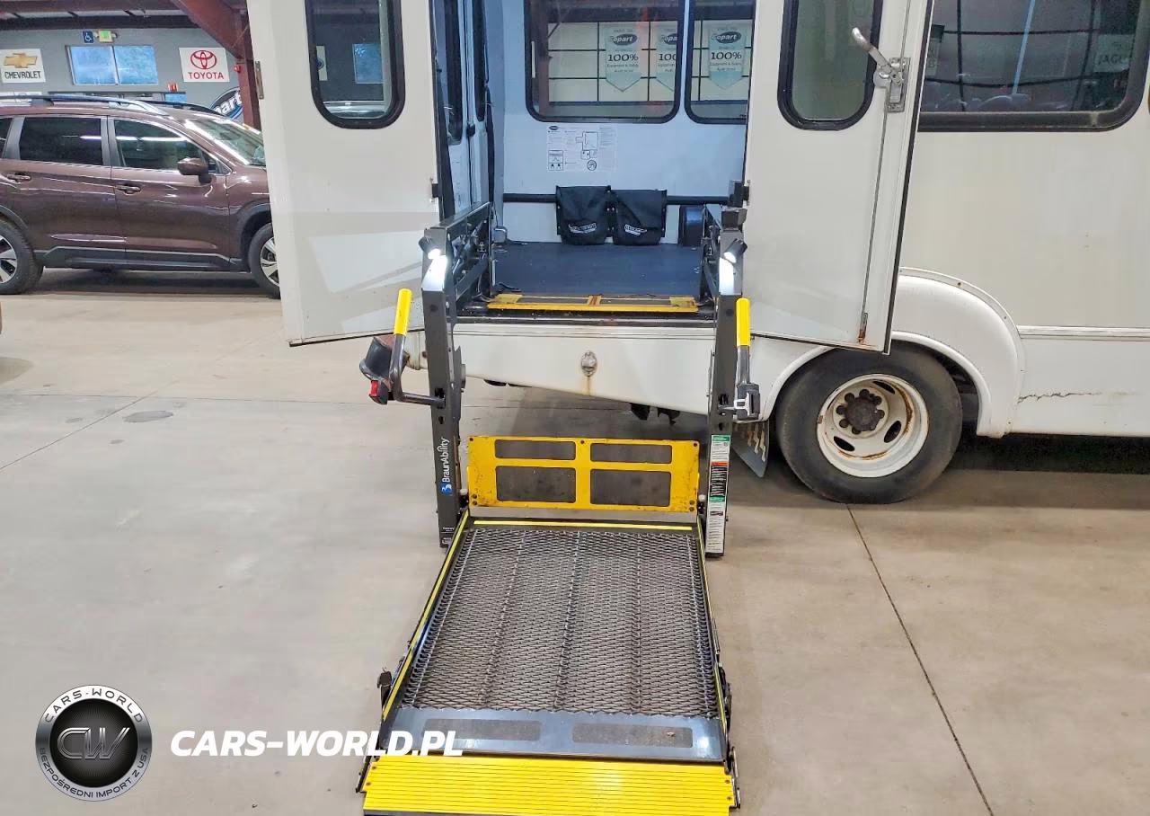 2013 Ford E-350 VIN:1FDEE3FS7FDA05078 - 13