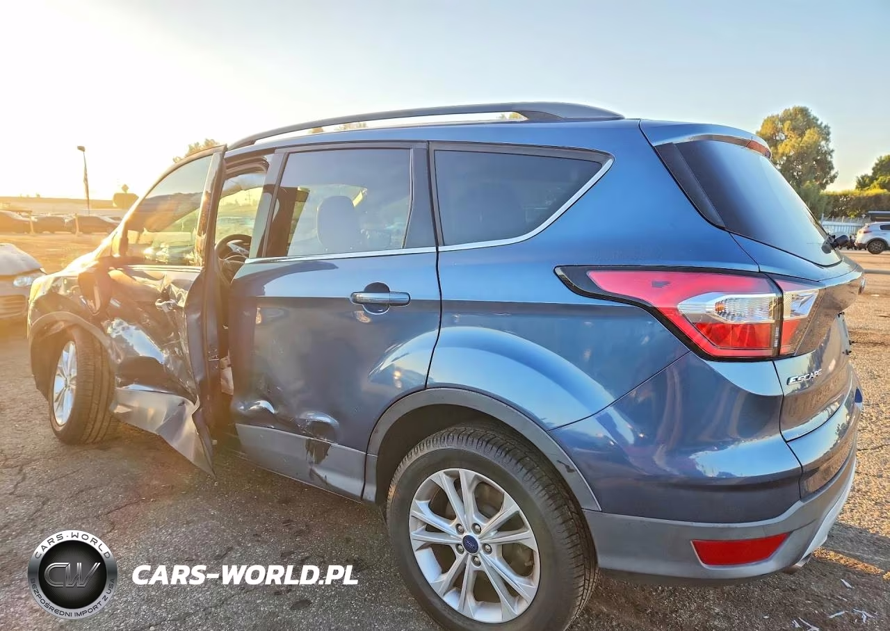 2018 Ford Escape Se VIN:1FMCU0GD3JUA43800 - 2