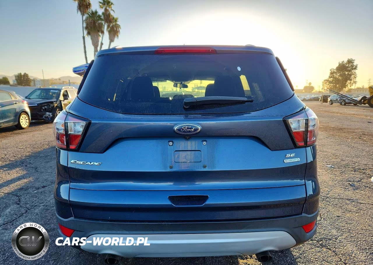 2018 Ford Escape Se VIN:1FMCU0GD3JUA43800 - 6