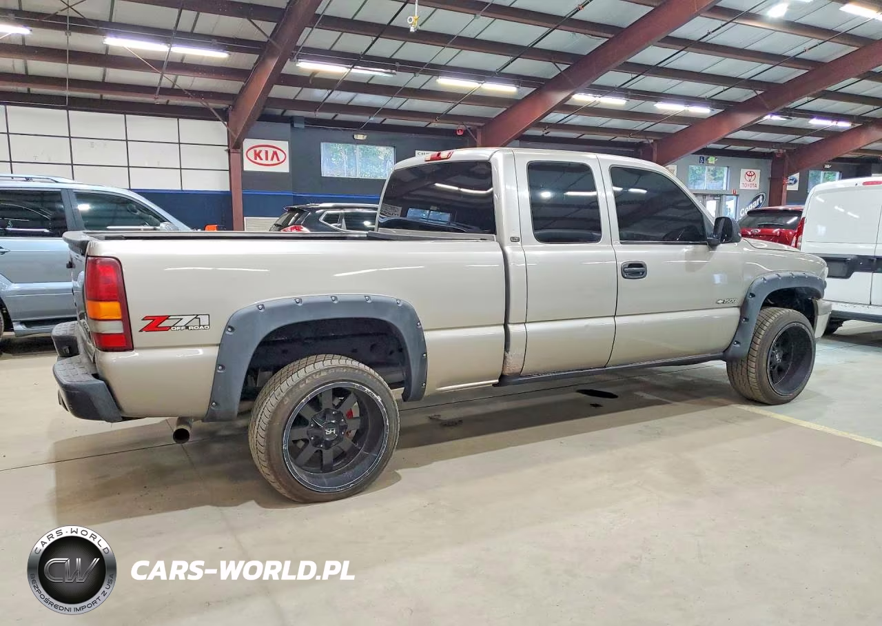 2002 Chevrolet Silverado K1500 VIN:2GCEK19TX21173891 - 3