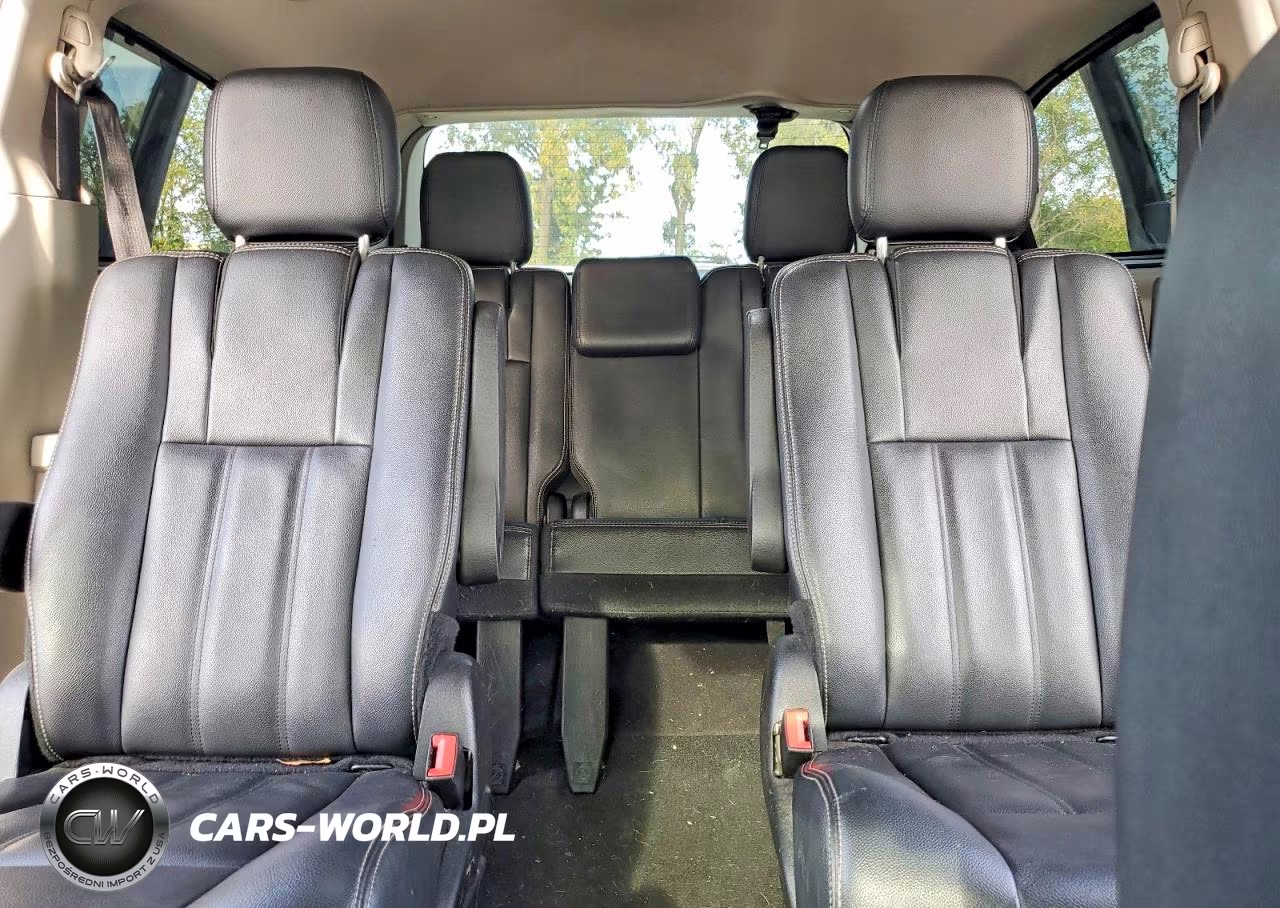 2016 Chrysler Town & Country Touring VIN:2C4RC1BG5GR159482 - 10