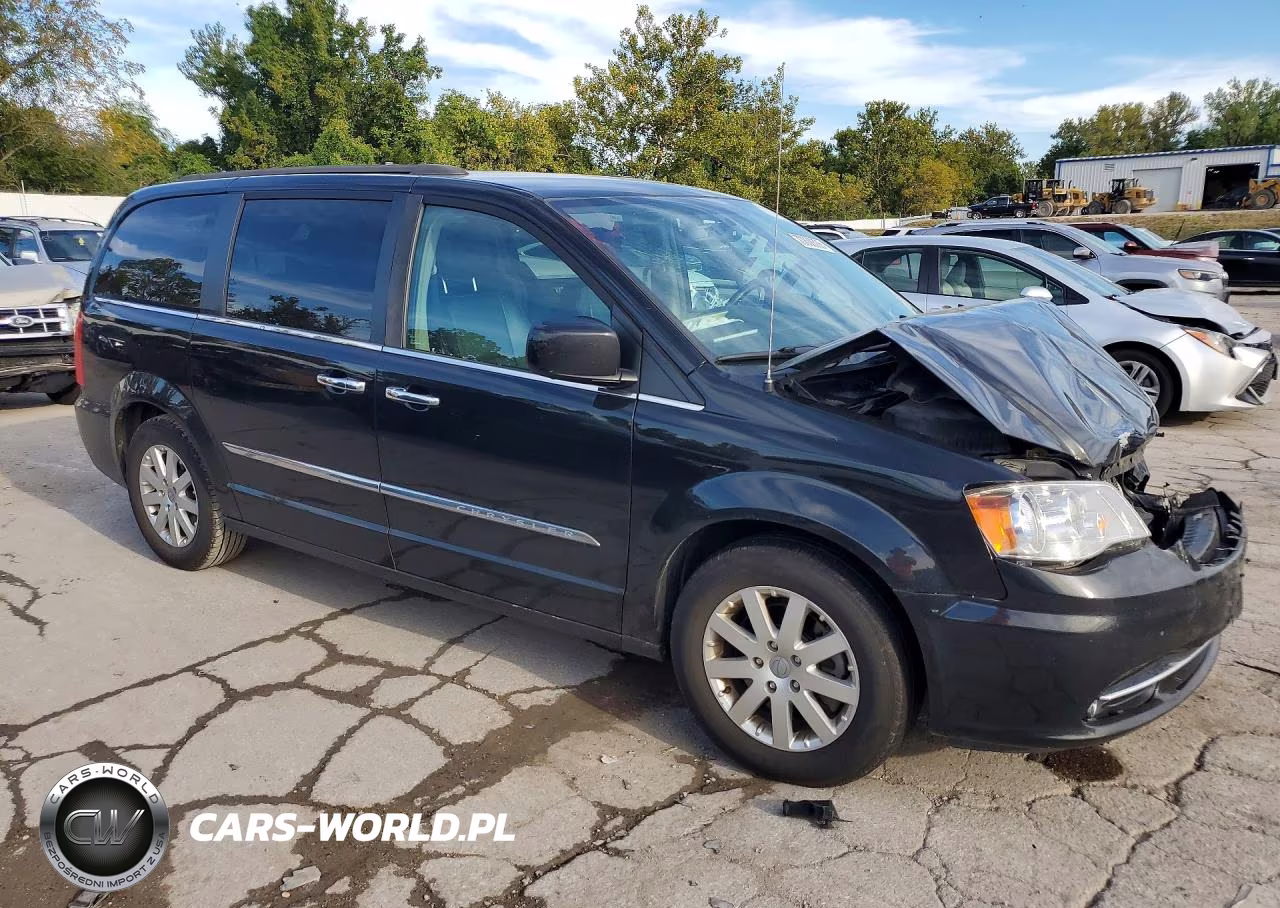 2016 Chrysler Town & Country Touring VIN:2C4RC1BG5GR159482 - 4