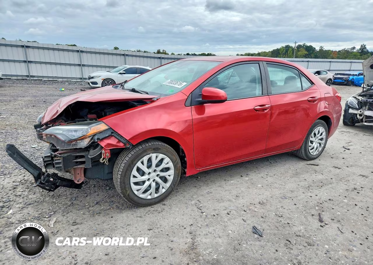 2018 Toyota Corolla Le VIN:5YFBURHE6JP748969 - 1