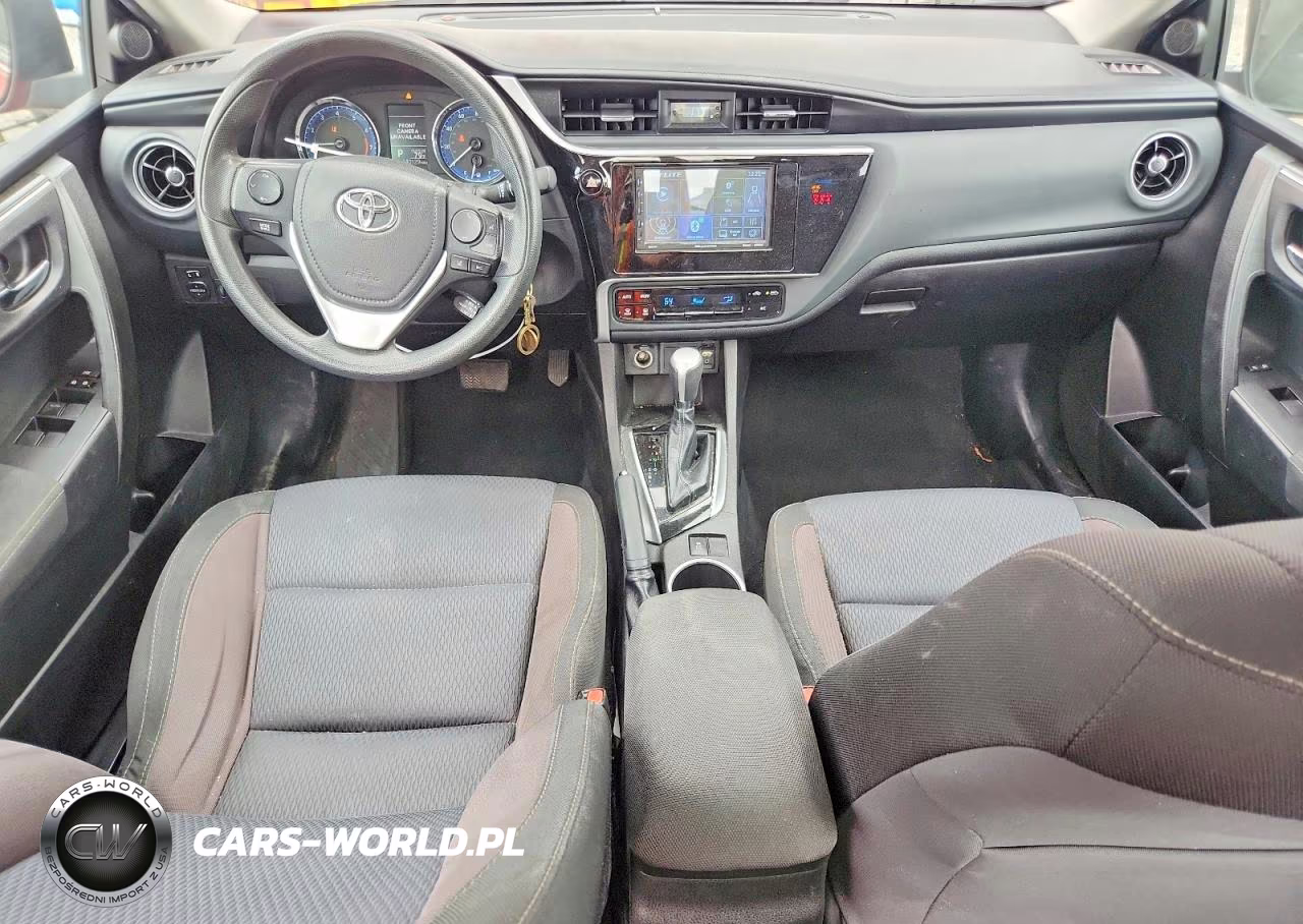 2018 Toyota Corolla Le VIN:5YFBURHE6JP748969 - 8