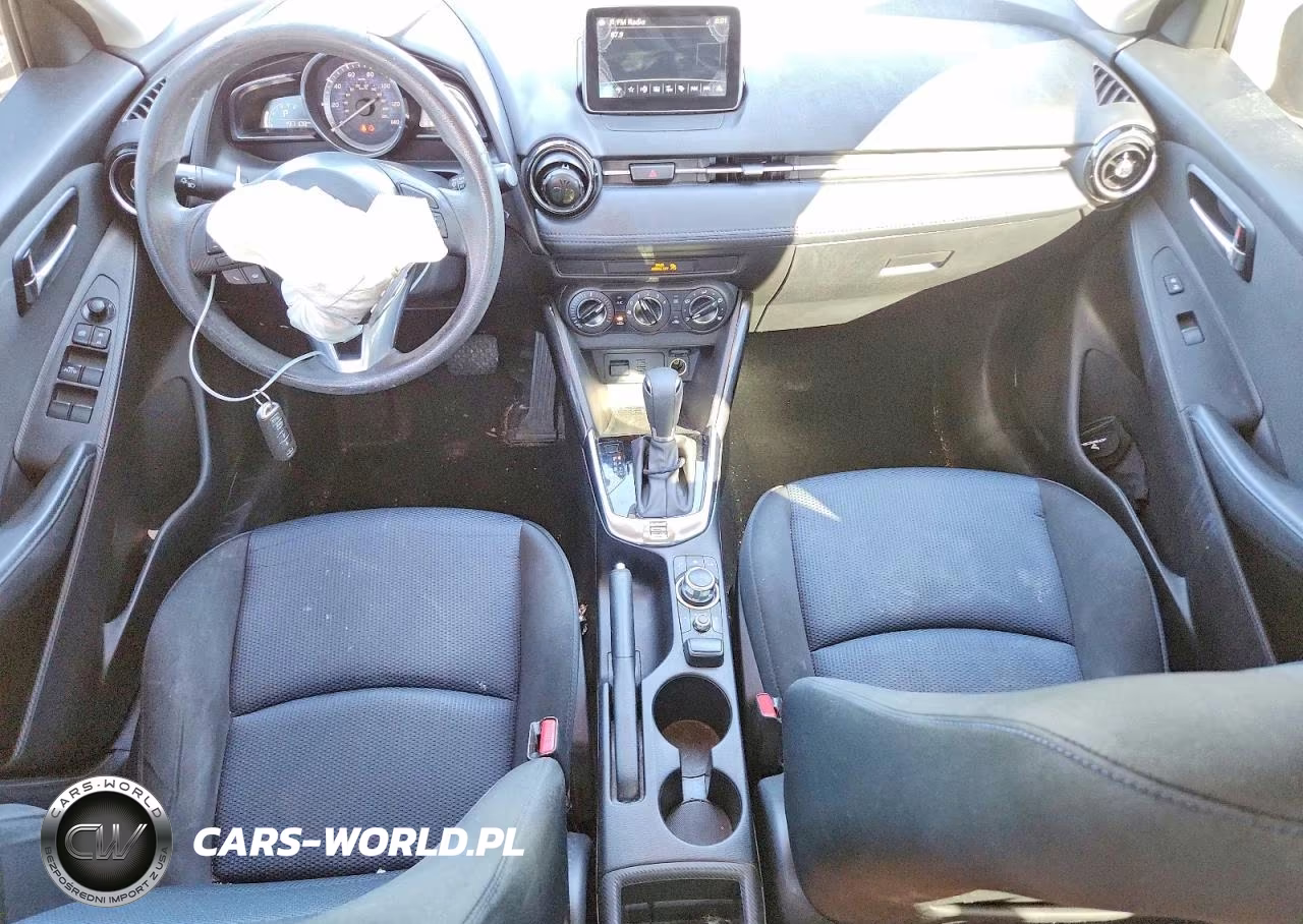 2016 Scion Ia Base VIN:3MYDLBZV7GY140888 - 8