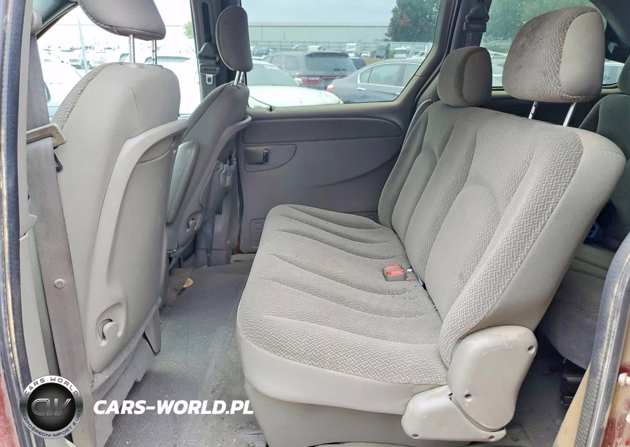 2004 Chrysler Town & Country VIN:1C4GP45R94B564460 - 11