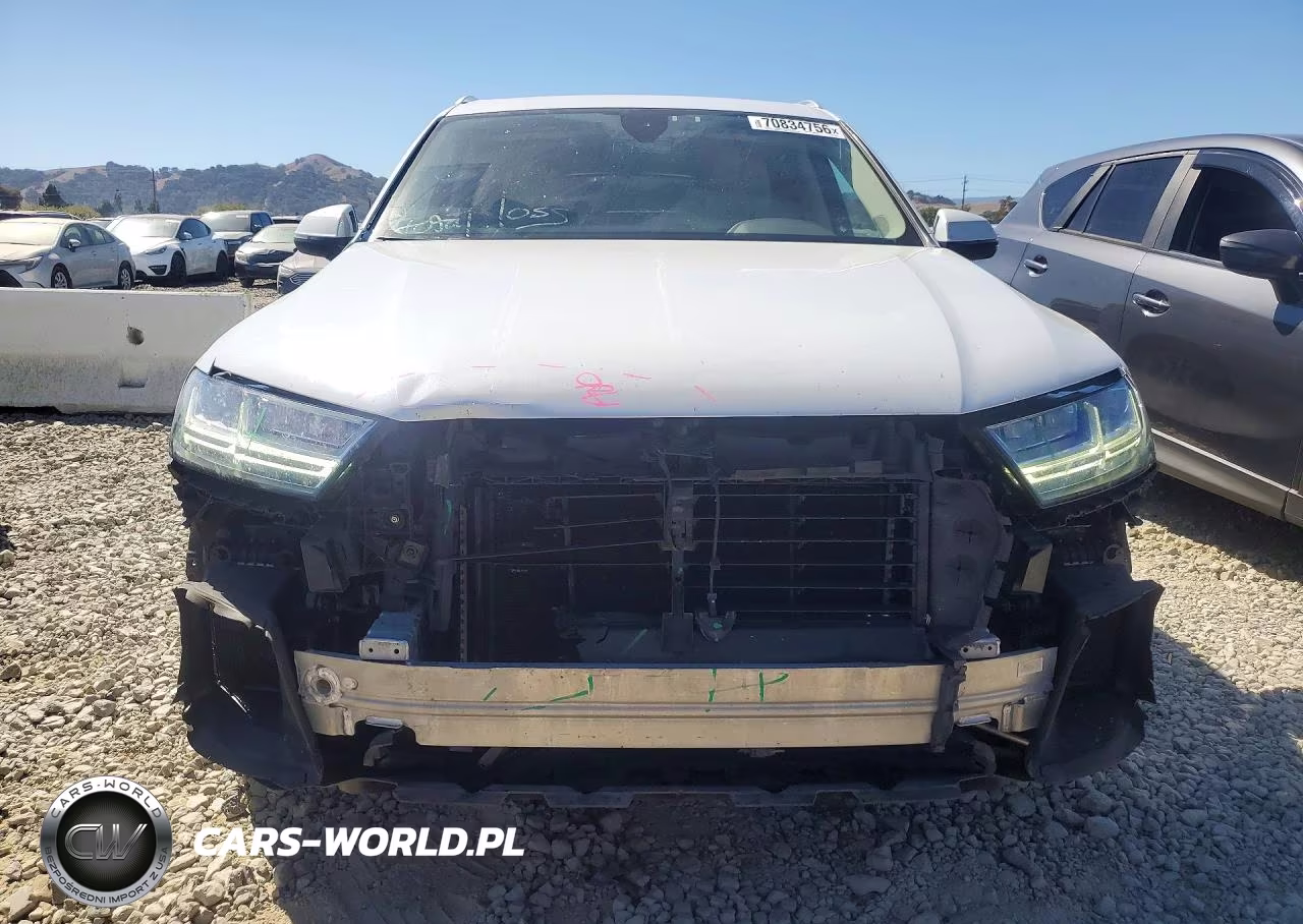 2018 Audi Q7 Premium Plus VIN:WA1LAAF72JD019531 - 5