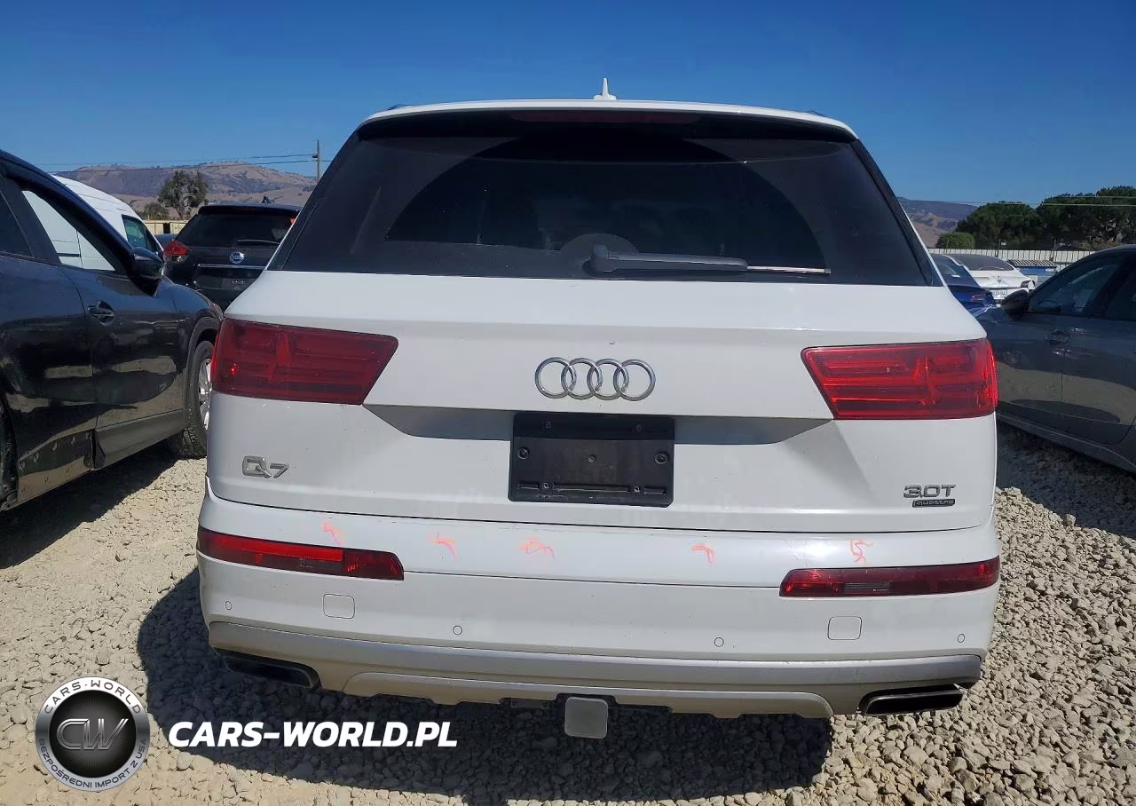 2018 Audi Q7 Premium Plus VIN:WA1LAAF72JD019531 - 6