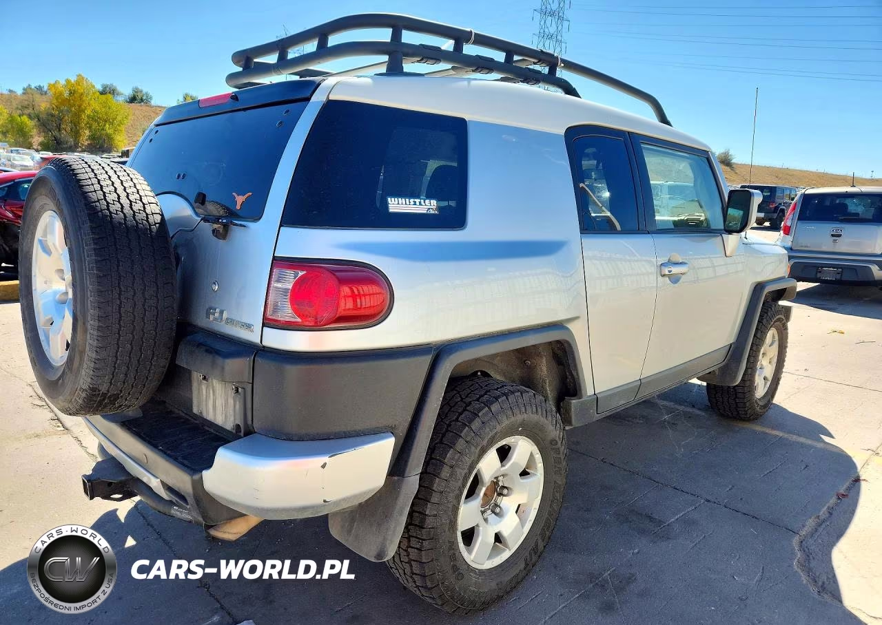 2007 Toyota Fj Cruiser VIN:JTEBU11F770070624 - 3