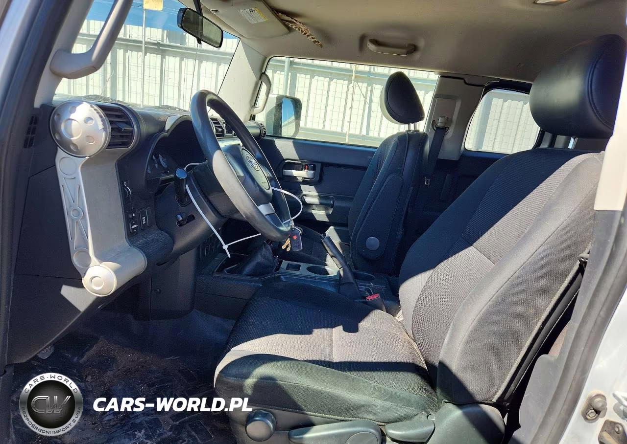 2007 Toyota Fj Cruiser VIN:JTEBU11F770070624 - 7