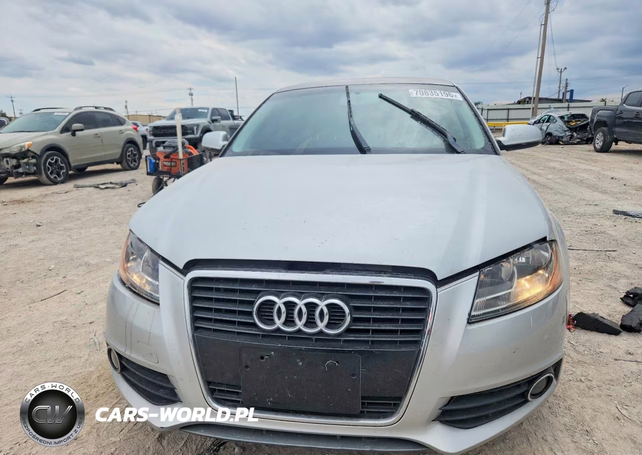 2012 Audi A3 Premium VIN:WAUBEAFM8CA166420 - 5
