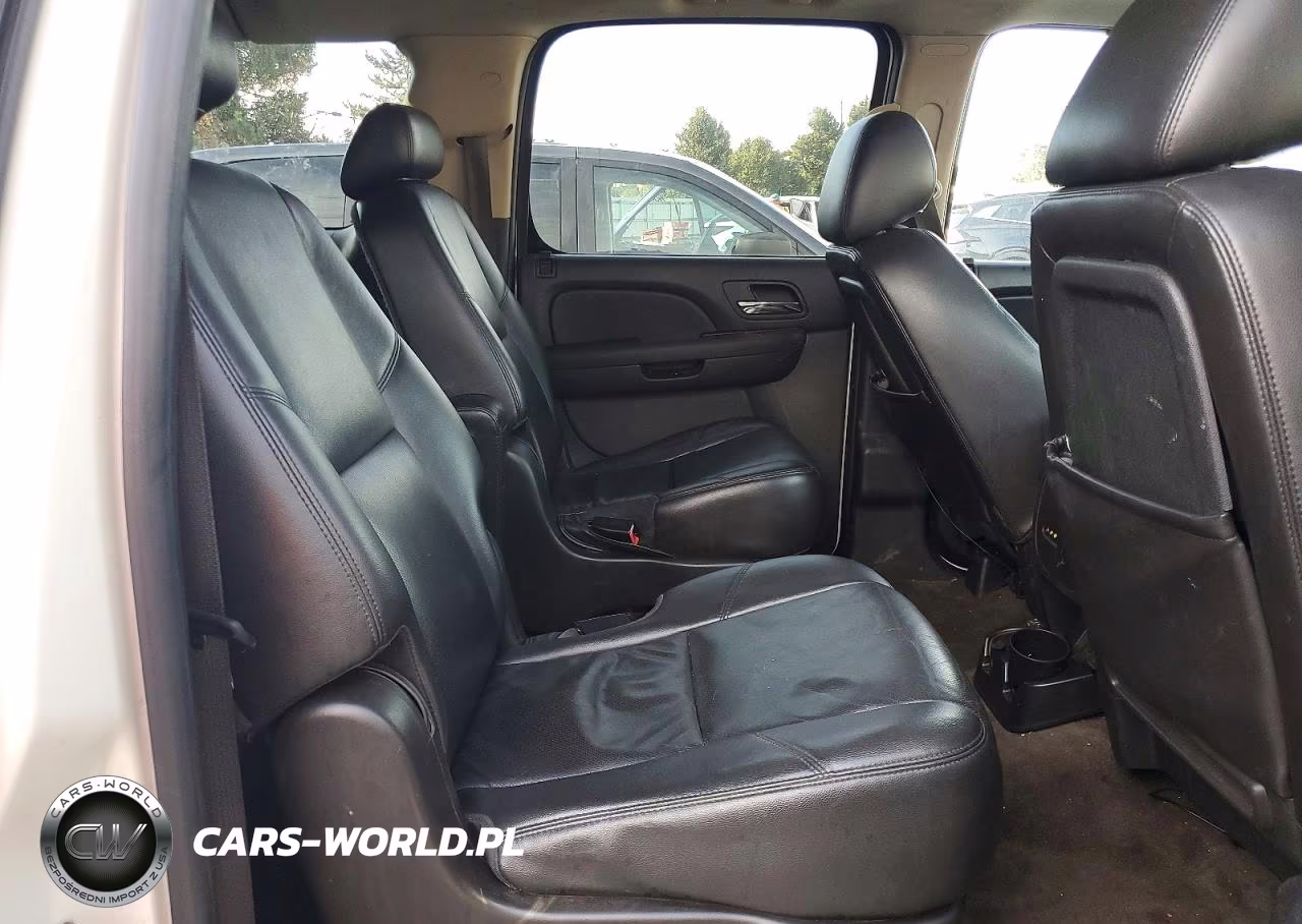 2010 Chevrolet Suburban K1500 Ltz VIN:1GNUKKE31AR170852 - 11