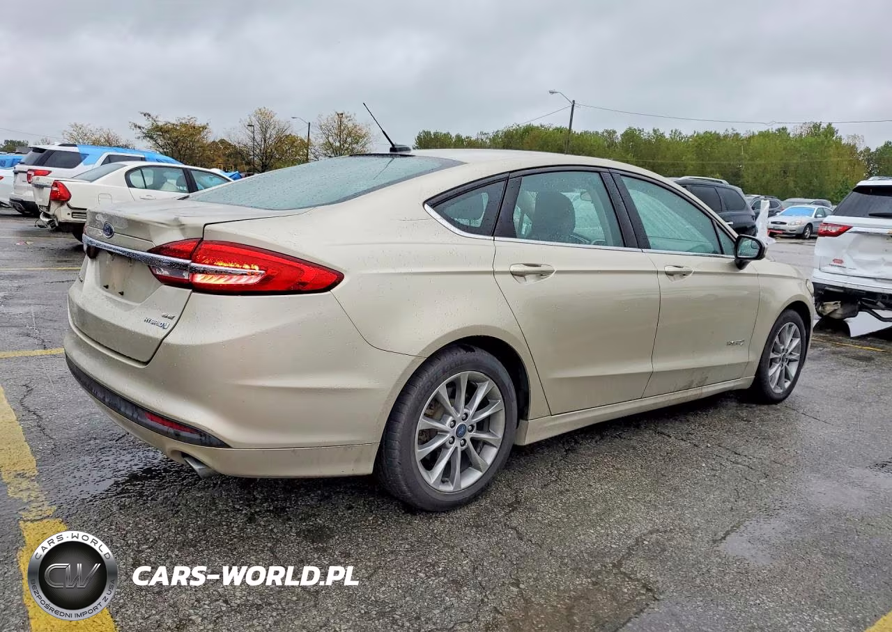 2017 Ford Fusion Se Hybrid VIN:3FA6P0LU8HR381599 - 3